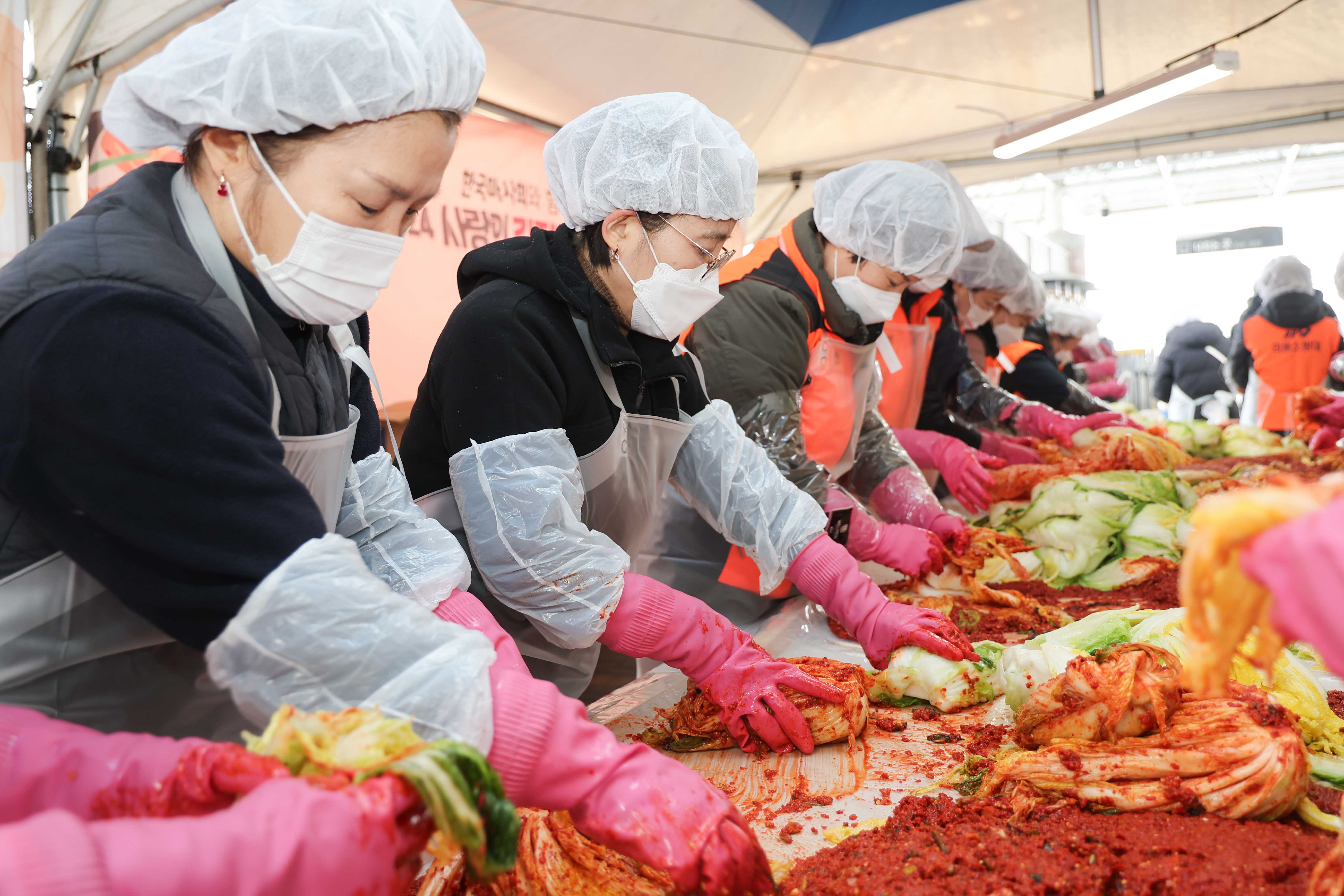 전년도 바로마켓 김장 나눔 행사 전년도 바로마켓 김장 나눔 행사